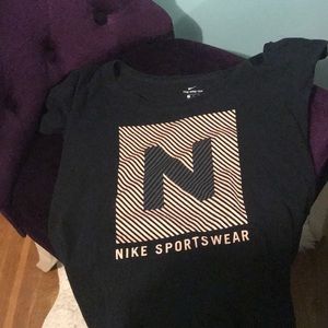 Nike t-shirt
